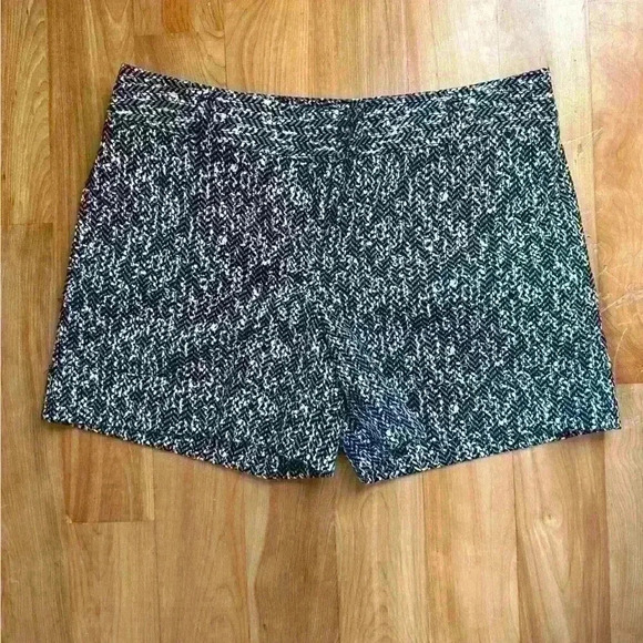 Like new Express Shorts Sz 4 - Picture 1 of 5
